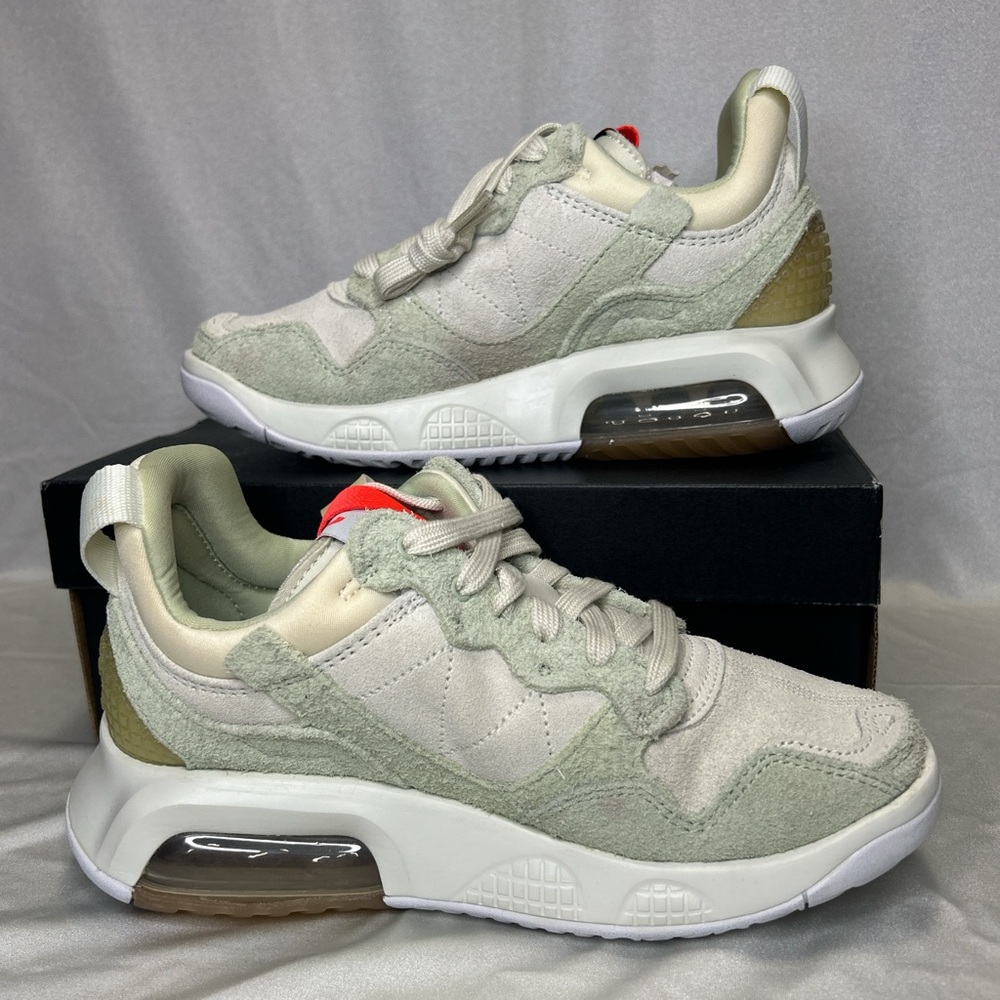 Jordan MA2 Honeydew 5.5y  Green and White Sneakers
